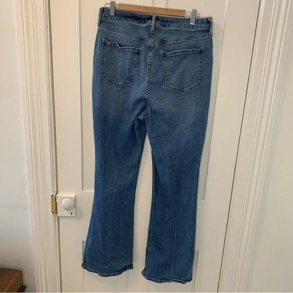 High Rise Flare Distressed Jeans - Picture 4 of 4